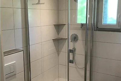 Ferienhaus mit 3 Schlafzimmern und Terrasse...