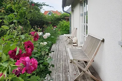 Rotes Haus am Meer