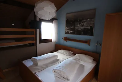 OFI-76 - Ferienhaus für 6 Personen mit...