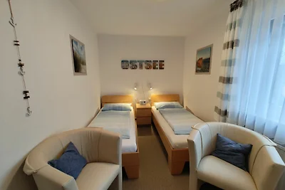 FeWo 5, 2- Zim., 50 m², Hochparterre,...