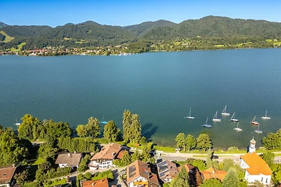 Tegernsee-Blick mit Bergblick