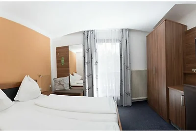 Doppelzimmer mit Balkon