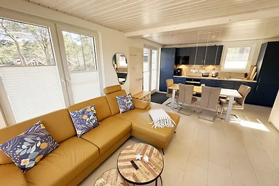 Doppelhaushälfte Nr. 1 mit Terrasse & Sauna