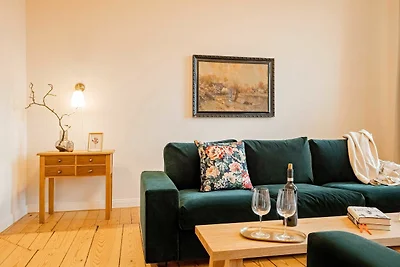 Apartment 4