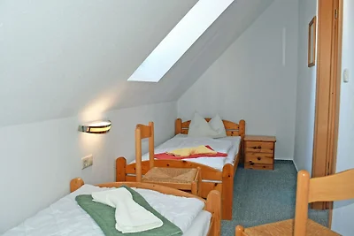 09 FAMILIENAPPARTEMENT mit Balkon und...