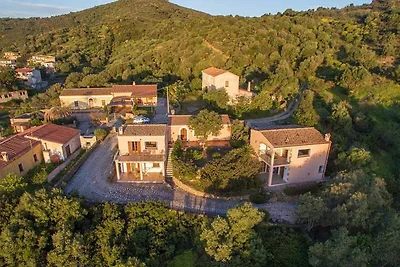Komfortable Villa mit Pool und Meerblick - Nr...