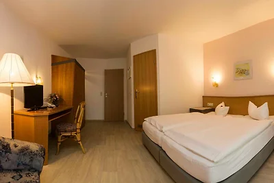 Doppelzimmer Waldblick VIII (grosszügig und...