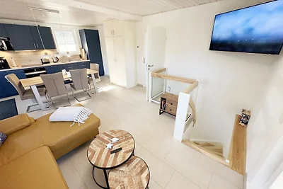 Doppelhaushälfte Nr. 1 mit Terrasse & Sauna