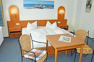 Budgetzimmer mit Dusche/WC auf dem Flur 22