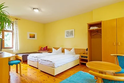 Doppelzimmer mit Etagenbad 2