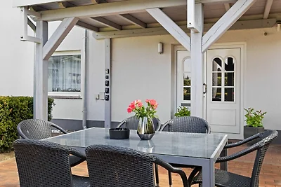 Nr. 3 Ferienwohnung mit Terrasse und Garten