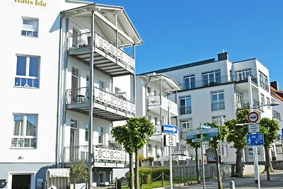 02 Ferienwohnung Ida mit Balkon und Strandkor...
