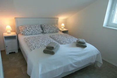 VV 33; 3-Raum; 1.OG; Balkon; 57m²