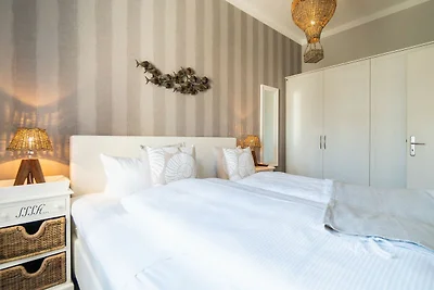 Das Autorenhaus, App. 09 Alfred Döblin