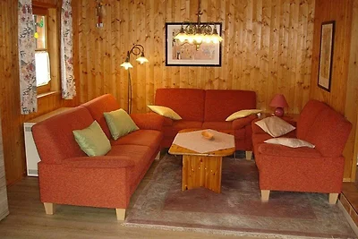 Ferienhaus in Holzbauweise mit überdachter Te...