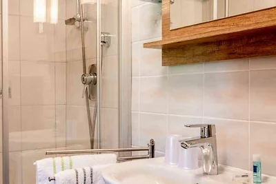 Doppelzimmer mit Balkon 7