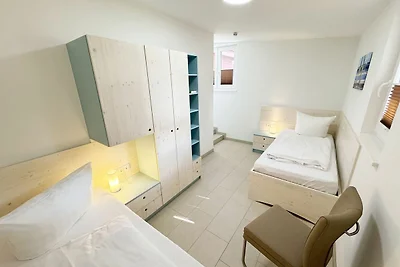 Doppelhaushälfte Nr. 2 mit Terrasse & Sauna