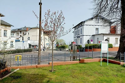 Ferienwohnung 5, DG, WLAN, Sitecke im Garten