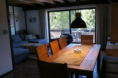 Ferienhaus neu renoviert mit 3 SZ und 3 Bäder...