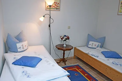 Ferienbungalow mit grossem Garten im Ostseeba...