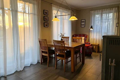 A12: 3-Raum-Ferienhaus (90m²; max. 5 Pers.)