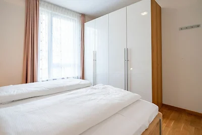 Villa Estrelia, App. 2