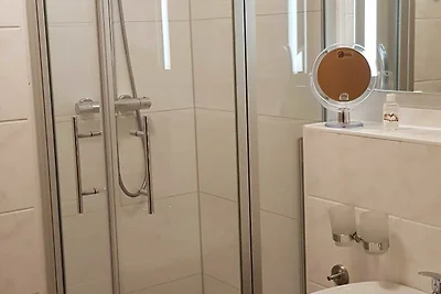 Strandgut 26 / 2 Raum mit Balkon