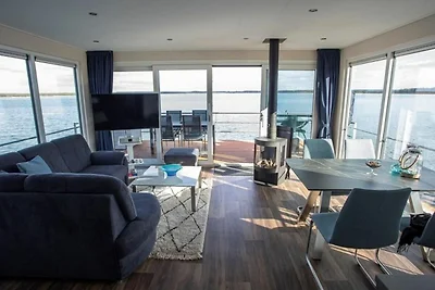9. Schwimmendes Ferienhaus DolceVita