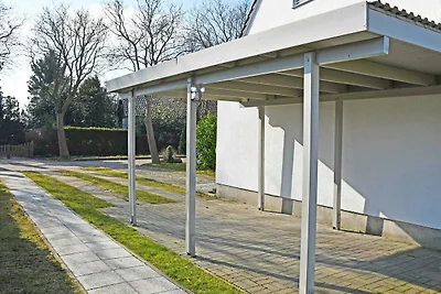 01 Fereinwohnung mit Terrasse EG Dranske