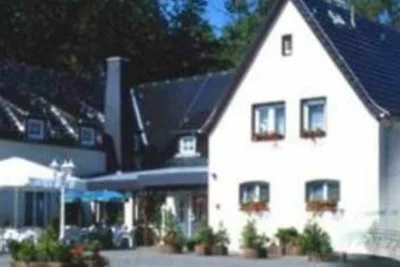 Einzelzimmer (online)