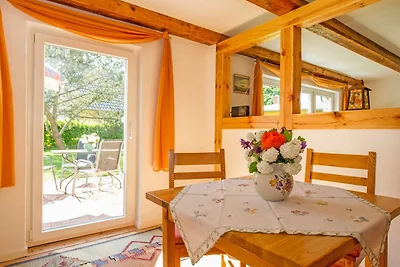 Ferienhaus Augustin mit Reetdach im Ostseebad...