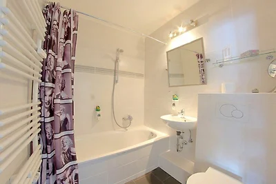 Apartment 475