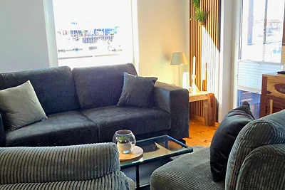 Floating House SteelVoll mit Infratotsauna