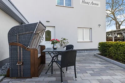 Nr. 2 Ferienwohnung mit Terrasse und Garten