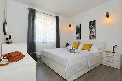 Appartamento Vacanza con famiglia Vir
