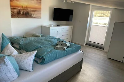 10 Ferienwohnung m. Seeblick am Hafen in...