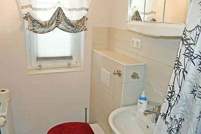 2-Raum-Ferienwohnung mit Terrasse in ruhiger...