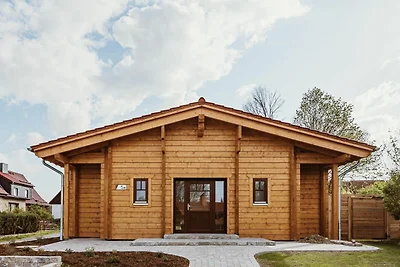 HAS-13 - Helles Holz-Ferienhaus mit Terrasse...