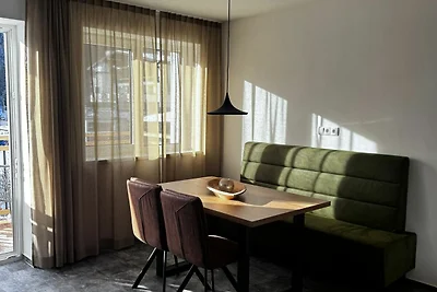 Home 3