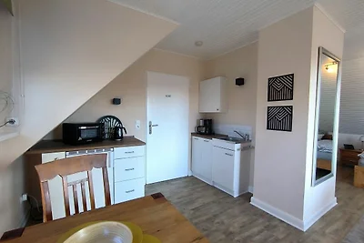 Apartment III mit Miniküche und Balkon