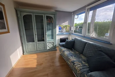 Ferienhaus Karline - nicht weit von der Ostse...