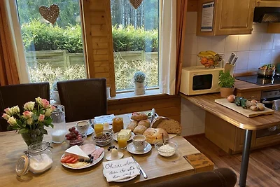 HAS-26 - Holzferienhaus am Waldrand mit Terra...