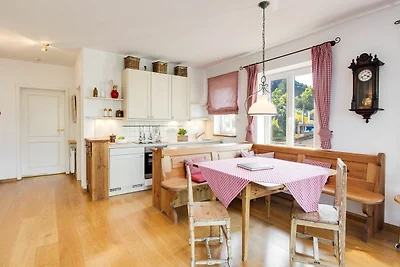 Tegernsee-Blick mit Bergblick