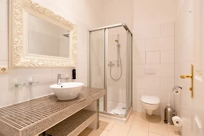 Das Autorenhaus, App. 03 Heinrich Mann