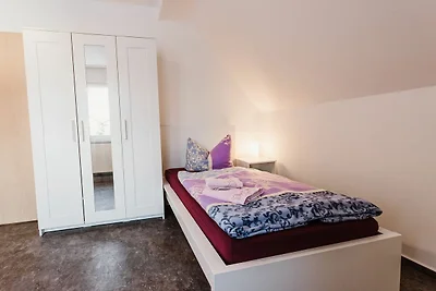 FW 1 mit 2 Schlafzimmern & Balkon