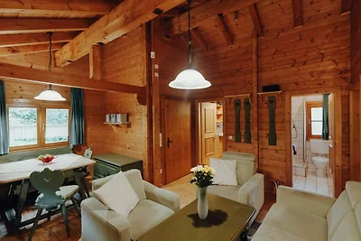 STA-11 - Gemütliches Holzblockhaus mit überda...