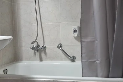 Apartment 212