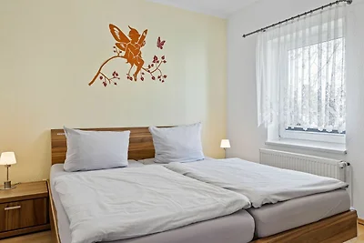 Nr. 2 Ferienwohnung mit Terrasse und Garten