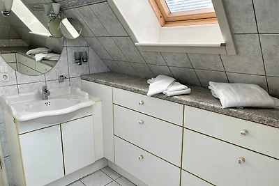 Vorderreihe, Fewo 210