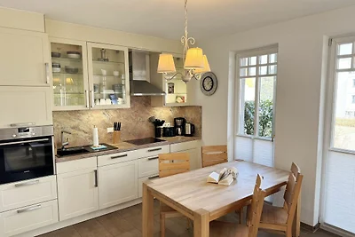 Wohnung 02 mit Kamin & Terrasse